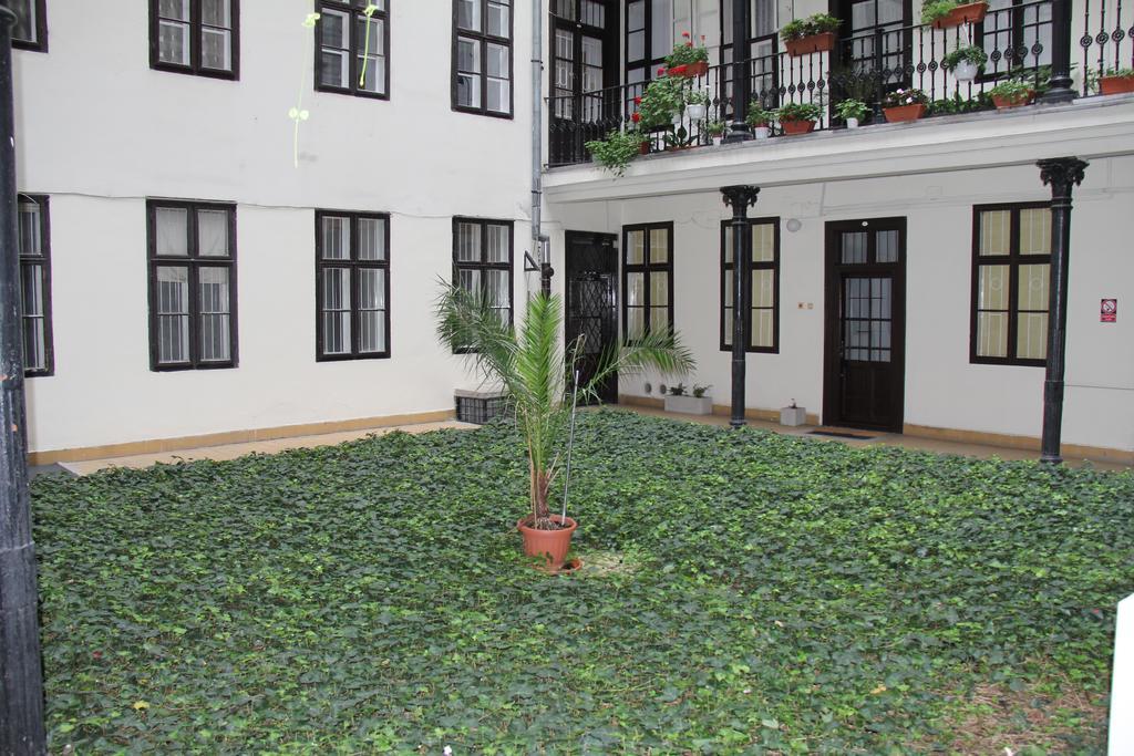 Queen Zita Apt 130 M2 Near Chain Bridge Βουδαπέστη Εξωτερικό φωτογραφία
